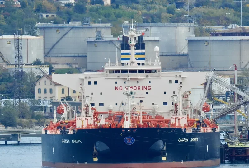 EVEREST Tanker IMO 9180126 photo 2