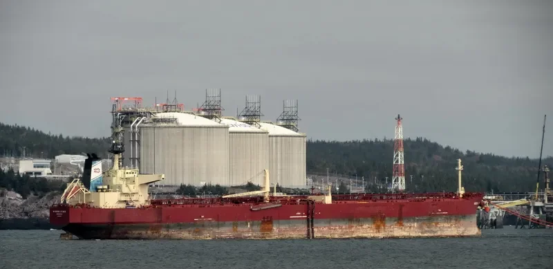 W STARS Tanker IMO 9180267 photo 10