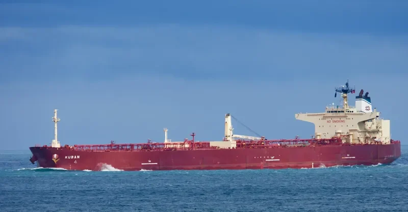 KUBAN Tanker IMO 9180279 photo 3