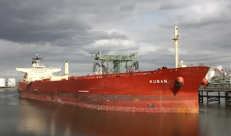 KUBAN Tanker IMO 9180279 photo 4