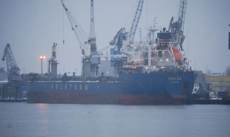 ISOLDA Bulk Carrier IMO 9180360 photo 10