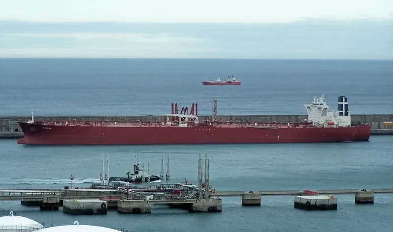 MARINA M Tanker IMO 9181194 photo 3