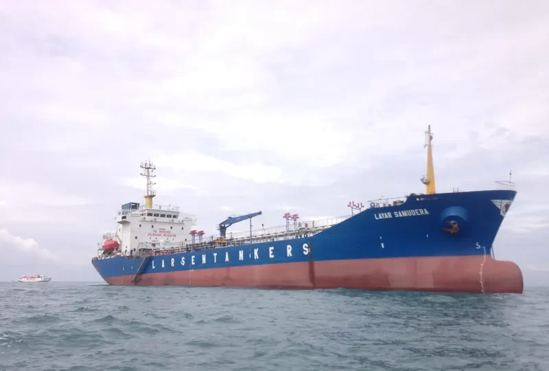 LAYAR SAMUDERA Tanker IMO 9182813 photo 2