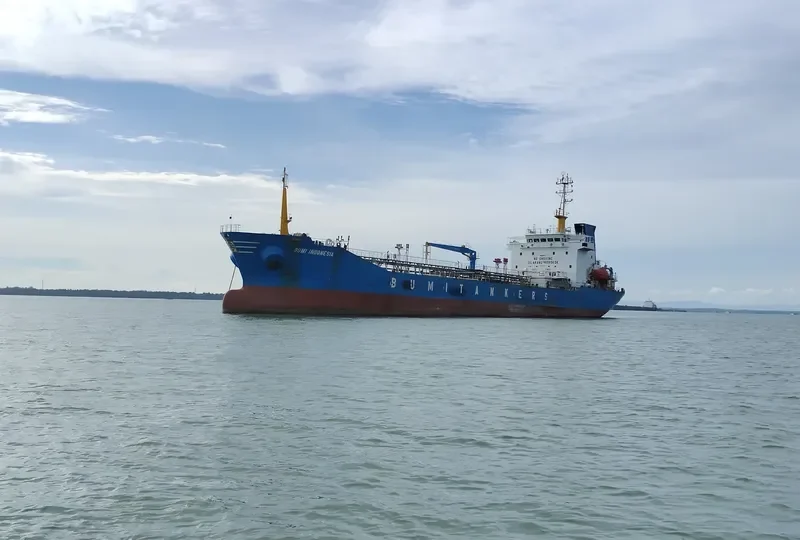 BUMI INDONESIA Tanker IMO 9182825 photo 3
