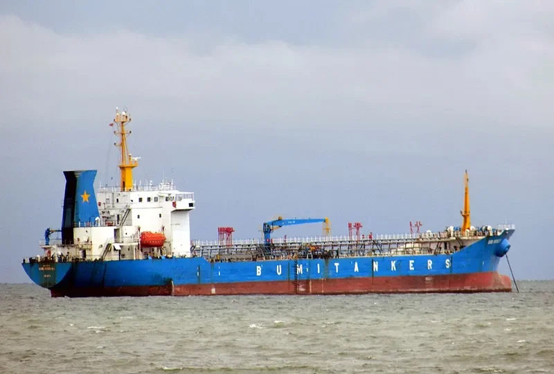 BUMI INDONESIA Tanker IMO 9182825 photo 5