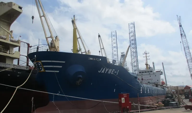 JAYNE I Tanker IMO 9182849 photo 3