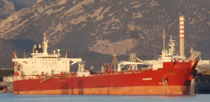 AURORA Tanker IMO 9183295 photo 8