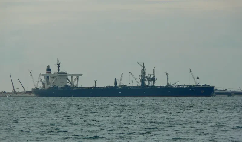 FORTUNE STAR Tanker IMO 9183374 photo 6