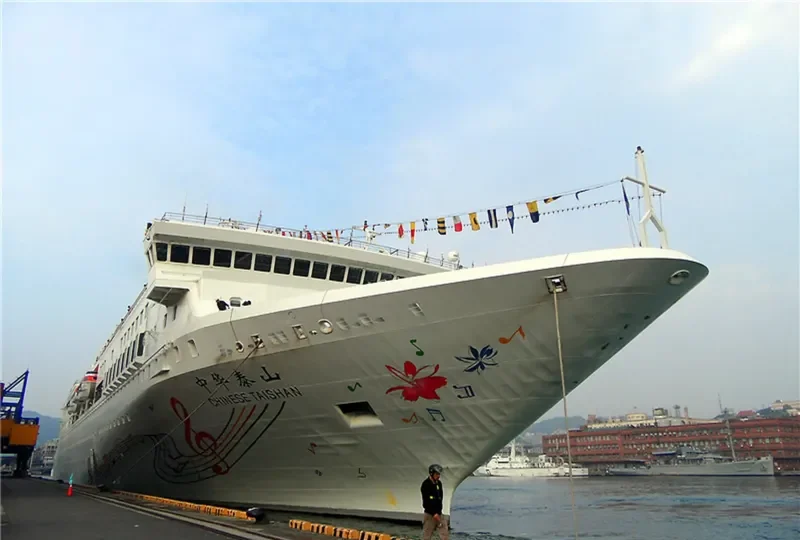 CHINESE TAISHAN Passenger Ship IMO 9183506 photo 6