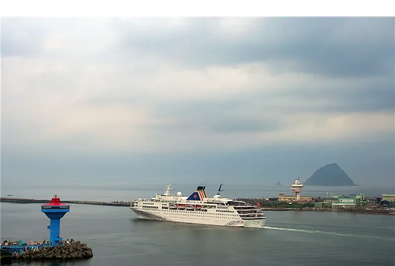 CHINESE TAISHAN Passenger Ship IMO 9183506 photo 7