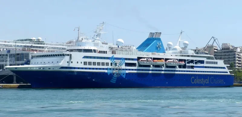 BLUE DREAM STAR Passenger Ship IMO 9183518 photo 2