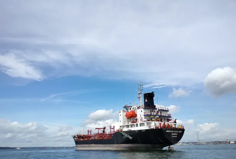ANGGRAINI EXCELLENT Tanker IMO 9183544 photo 3