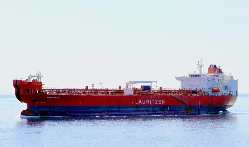 DAN EAGLE Tanker IMO 9183609 photo 8