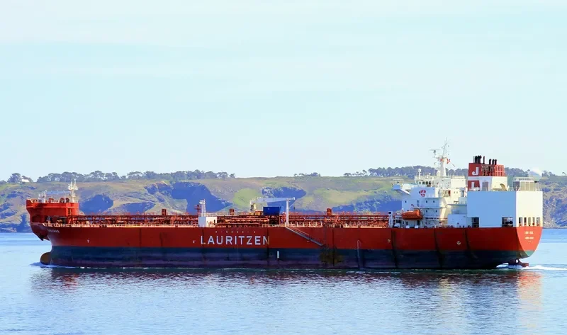 DAN EAGLE Tanker IMO 9183609 photo 9