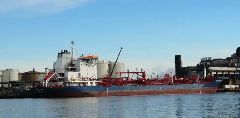 WEICHSELSTERN Tanker IMO 9183829