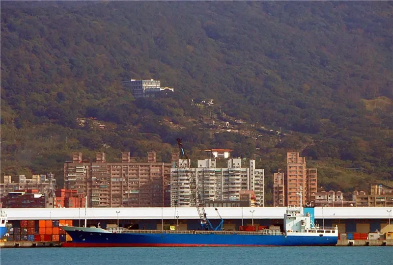 TA YANG Container Ship IMO 9183893 photo 2
