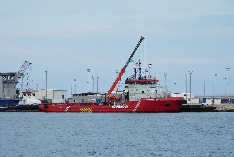 ARCTICABORG Offshore Vessel IMO 9184976 photo 10