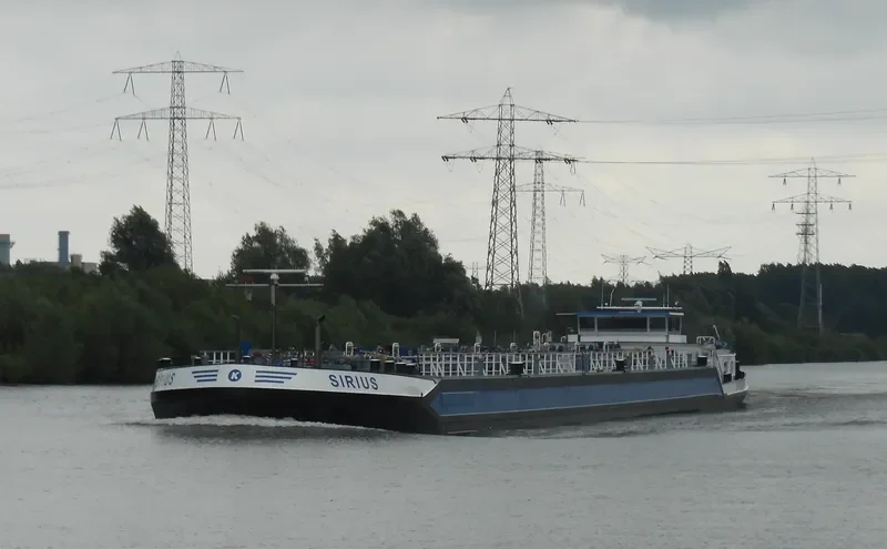 SIRIUS Tanker IMO 9185011 photo 2
