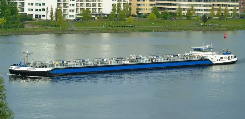 SIRIUS Tanker IMO 9185011 photo 5