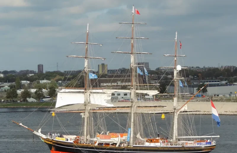 STAD AMSTERDAM Passenger Ship IMO 9185554 photo 9