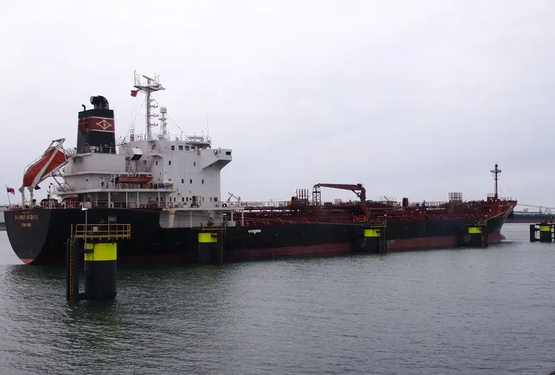 AU TAURUS Tanker IMO 9185877 photo 6