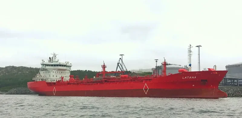 LATANA Tanker IMO 9186352 photo 9