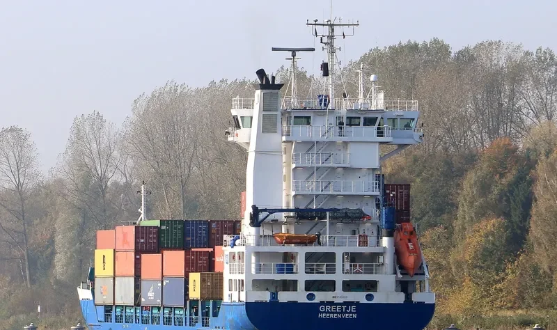 GREETJE Container Ship IMO 9186388 photo 10