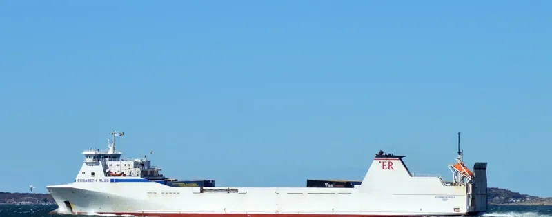 ELISABETH RUSS Ro-Ro IMO 9186429 photo 10
