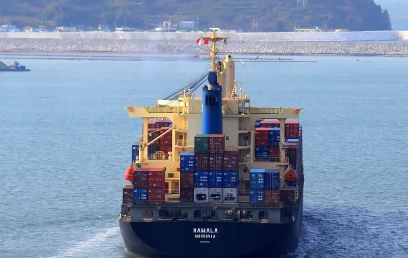 NZ NINGBO Container Ship IMO 9187320 photo 2
