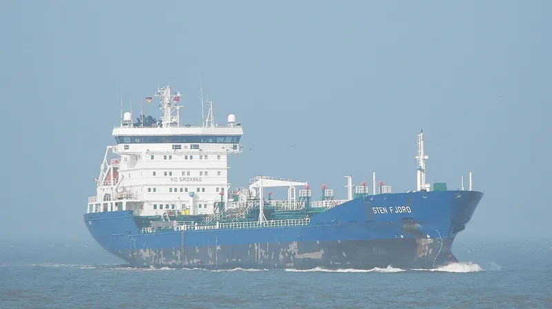 KIVALLIQ W Tanker IMO 9187409 photo 5