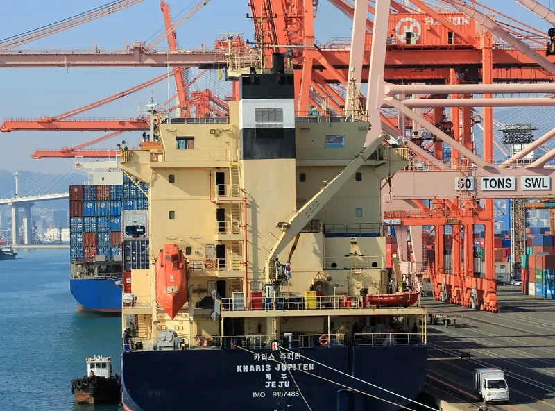 HE YUAN 1 Container Ship IMO 9187485 photo 9