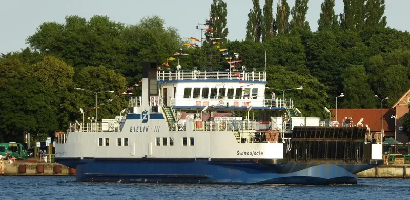 BIELIK III Ro-Ro IMO 9188001 photo 4