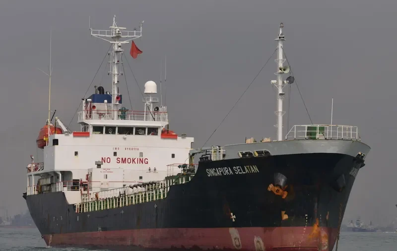 ATHE NOVA Tanker IMO 9188116 photo 2