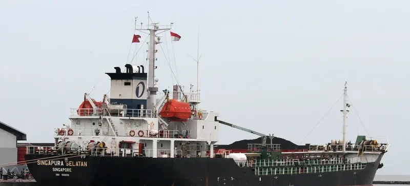ATHE NOVA Tanker IMO 9188116 photo 3