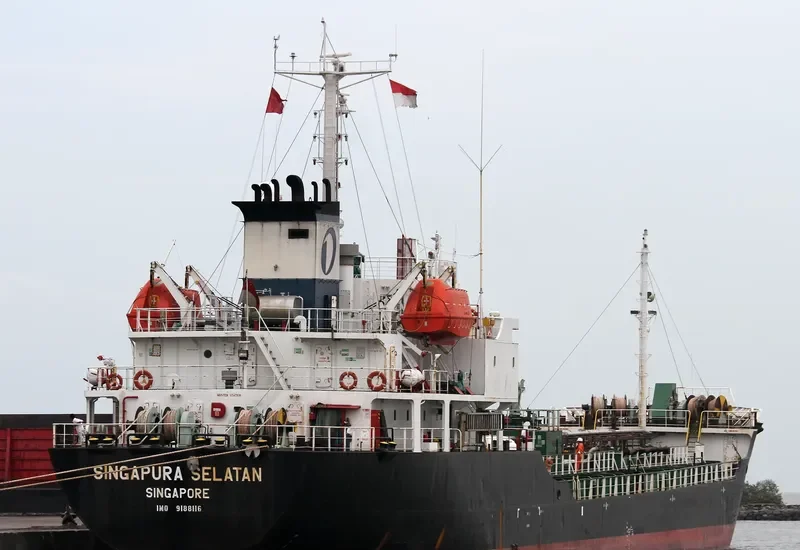 ATHE NOVA Tanker IMO 9188116 photo 4