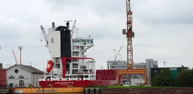 CONTAINERSHIPS VI Container Ship IMO 9188518 photo 10