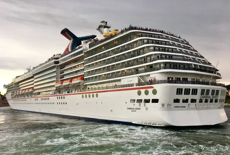 CARNIVAL SPIRIT Passenger Ship IMO 9188647 photo 4