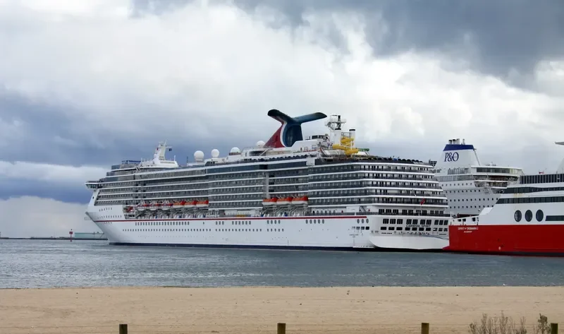CARNIVAL SPIRIT Passenger Ship IMO 9188647 photo 5