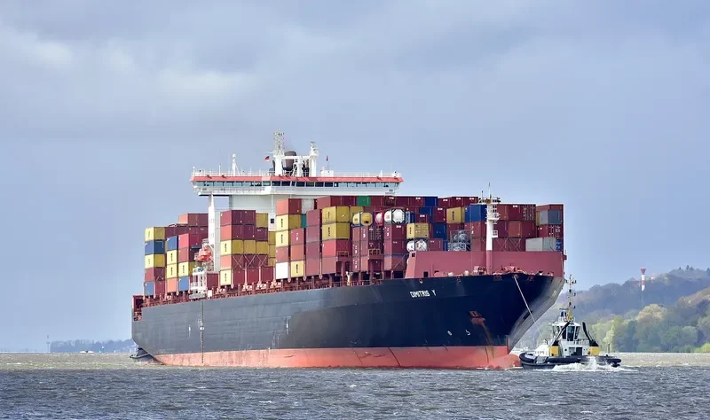 ZIM EUROPE Container Ship IMO 9189354 photo 3
