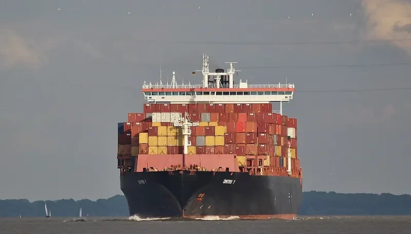 ZIM EUROPE Container Ship IMO 9189354 photo 4