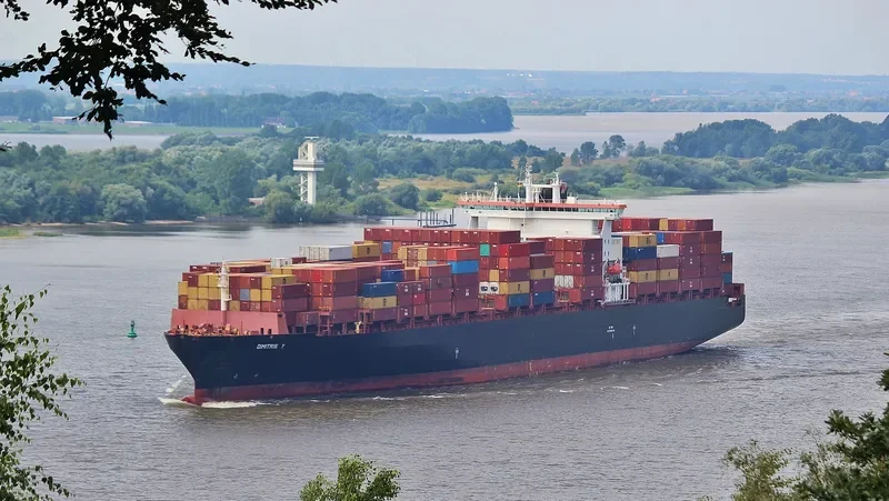 ZIM EUROPE Container Ship IMO 9189354 photo 6