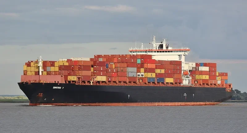 ZIM EUROPE Container Ship IMO 9189354 photo 7