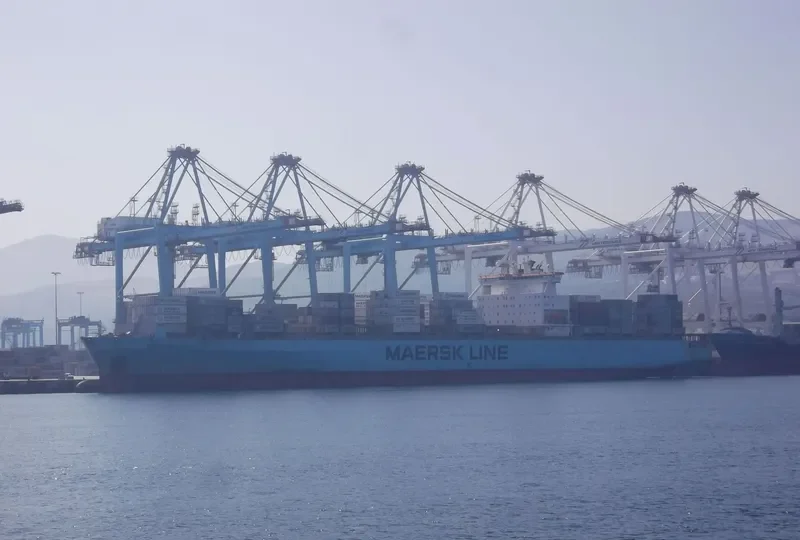 SM VANCOUVER Container Ship IMO 9189495 photo 7