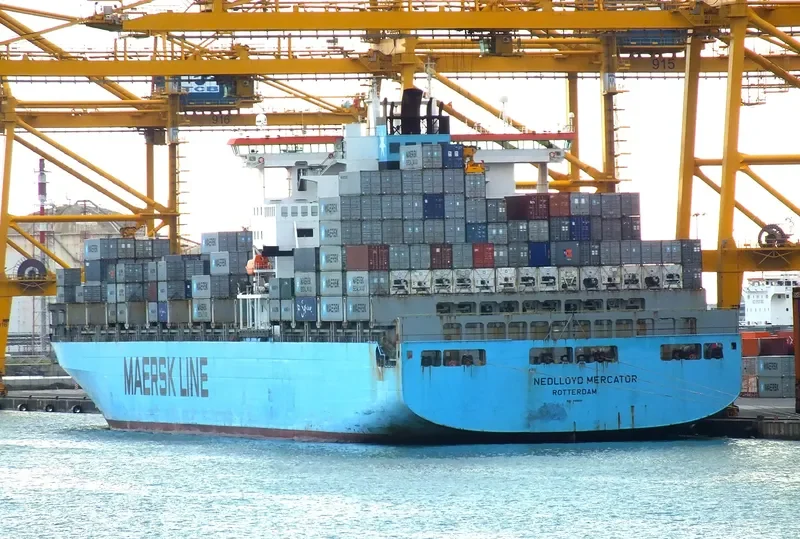 SM VANCOUVER Container Ship IMO 9189495 photo 10