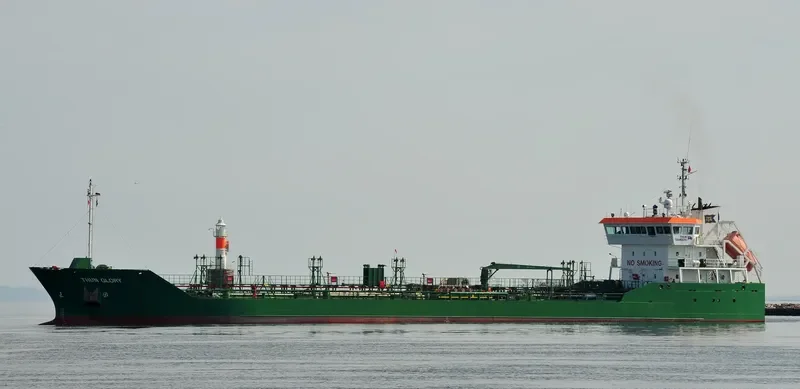 THUN GLORY Tanker IMO 9190200 photo 9