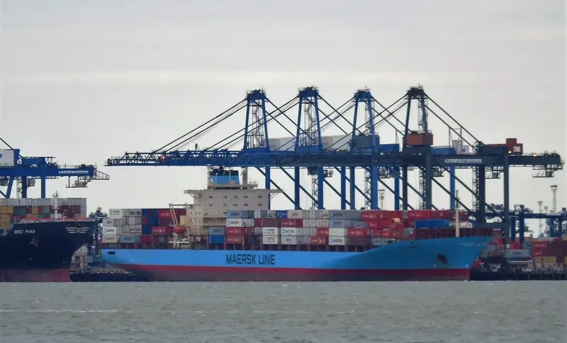LAURA MAERSK Container Ship IMO 9190731 photo 9