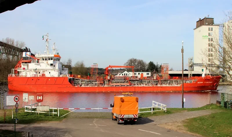 GEORG ESSBERGER Tanker IMO 9191175