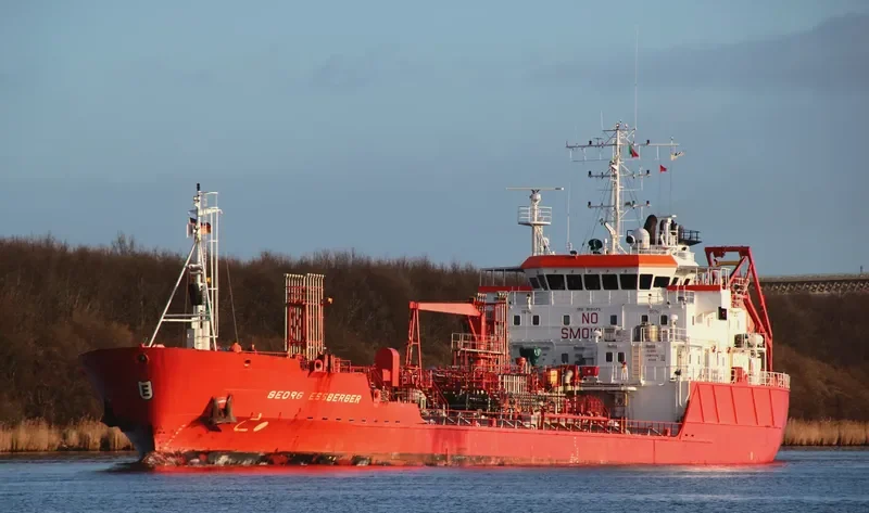 GEORG ESSBERGER Tanker IMO 9191175 photo 10