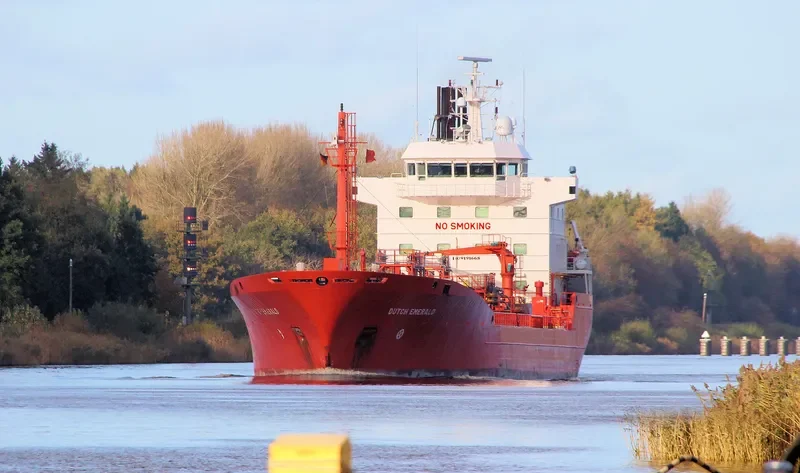 DUTCH EMERALD Tanker IMO 9191668 photo 2