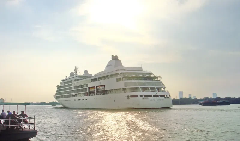 SILVER SHADOW Passenger Ship IMO 9192167 photo 6